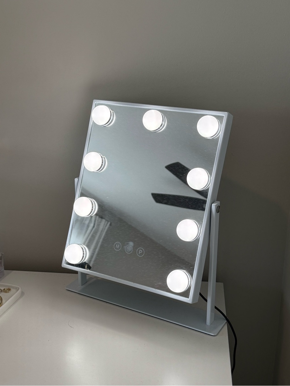 LED Vanity Mirror with Lights - Picture 2 of 3